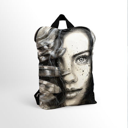 Kuprinė No. 1 „Mergina su plunksna