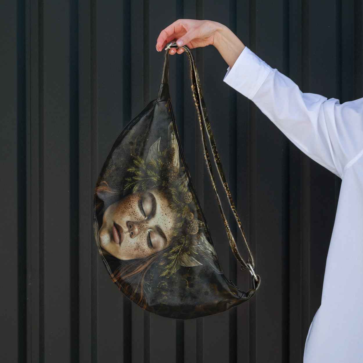 Hobo rankinė Imagine „Alisa ir Skrybėlius