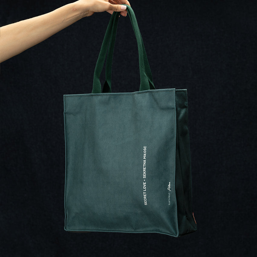 Rankinė „Slapta meilė”