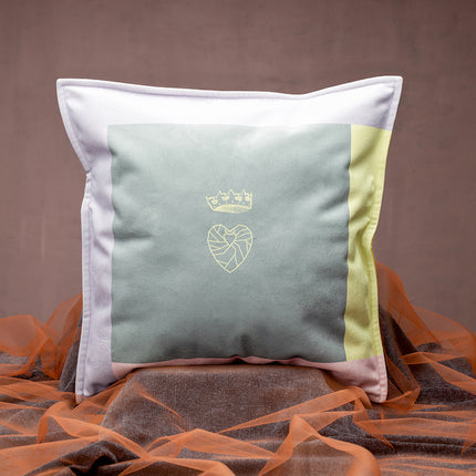 Dekoratyvinė pagalvėlė Slapta meilė „Spalvotas Karališkas Vilnius”