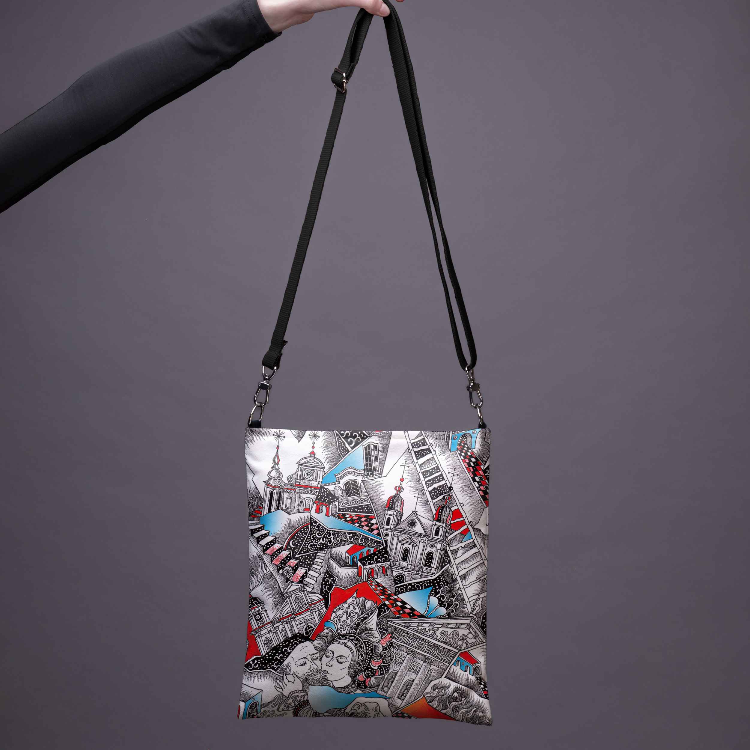 Rankinė per petį Aušra Čapskytė „Pabučiavimas. Linkėjimai iš Vilniaus