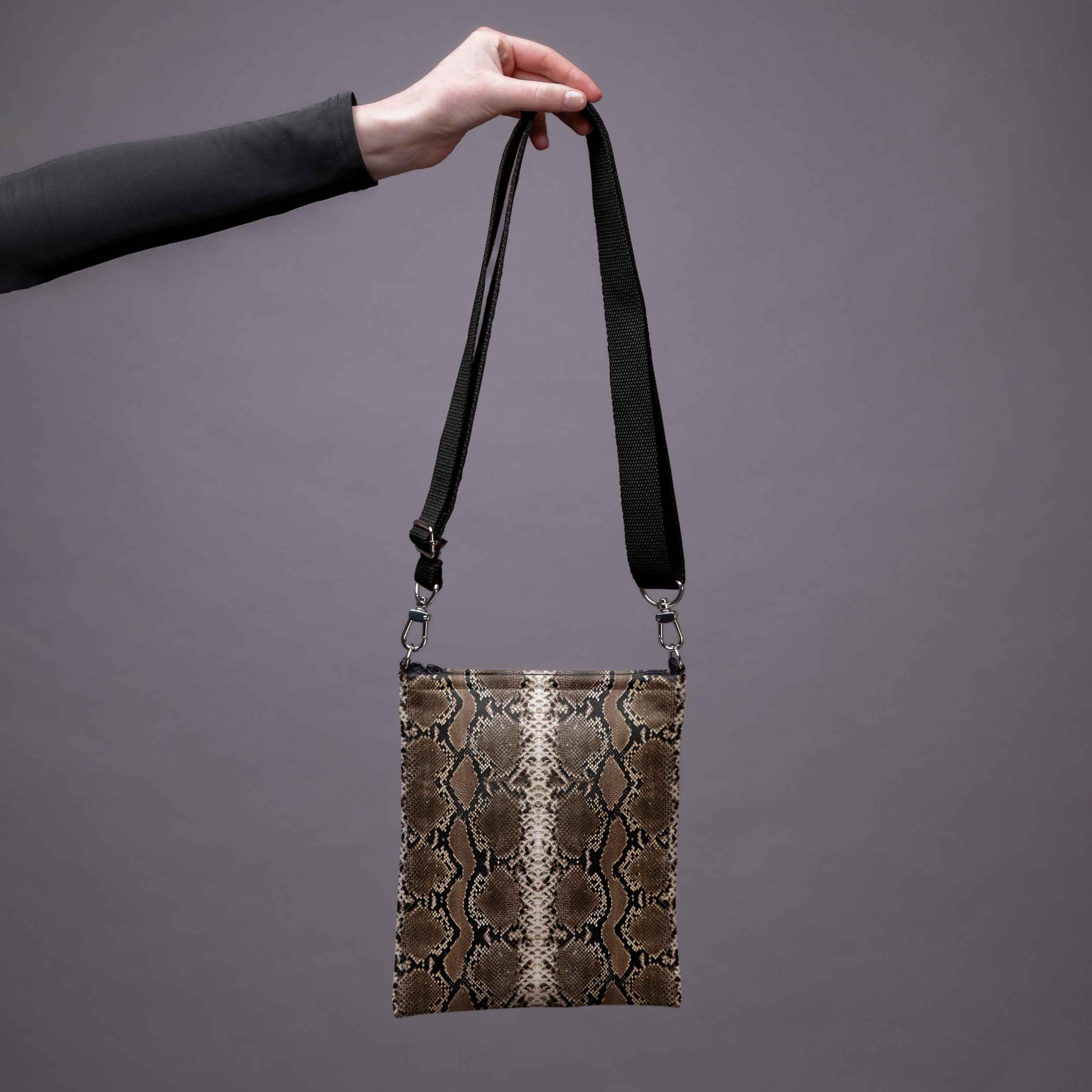 Rankinė per petį Classy „Anakonda