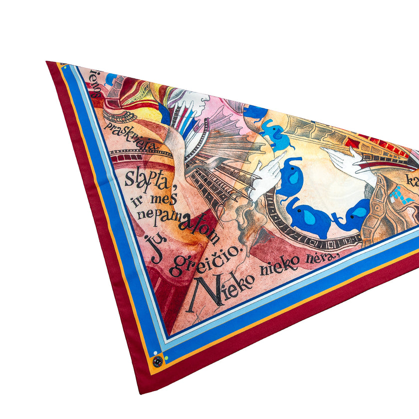 Skarelės ant kaklo moterims Aušra Čapskytė Dramblių kelionė, sulankstyta, Lietuvos menininkų kolekcija,stilingi mados aksesuarai 2023