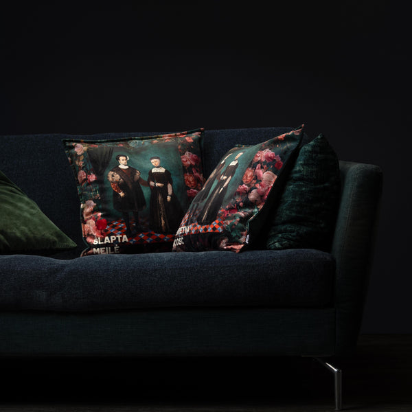 <tc>Decorative cushion Slapta meilė "In Flowers"</tc>