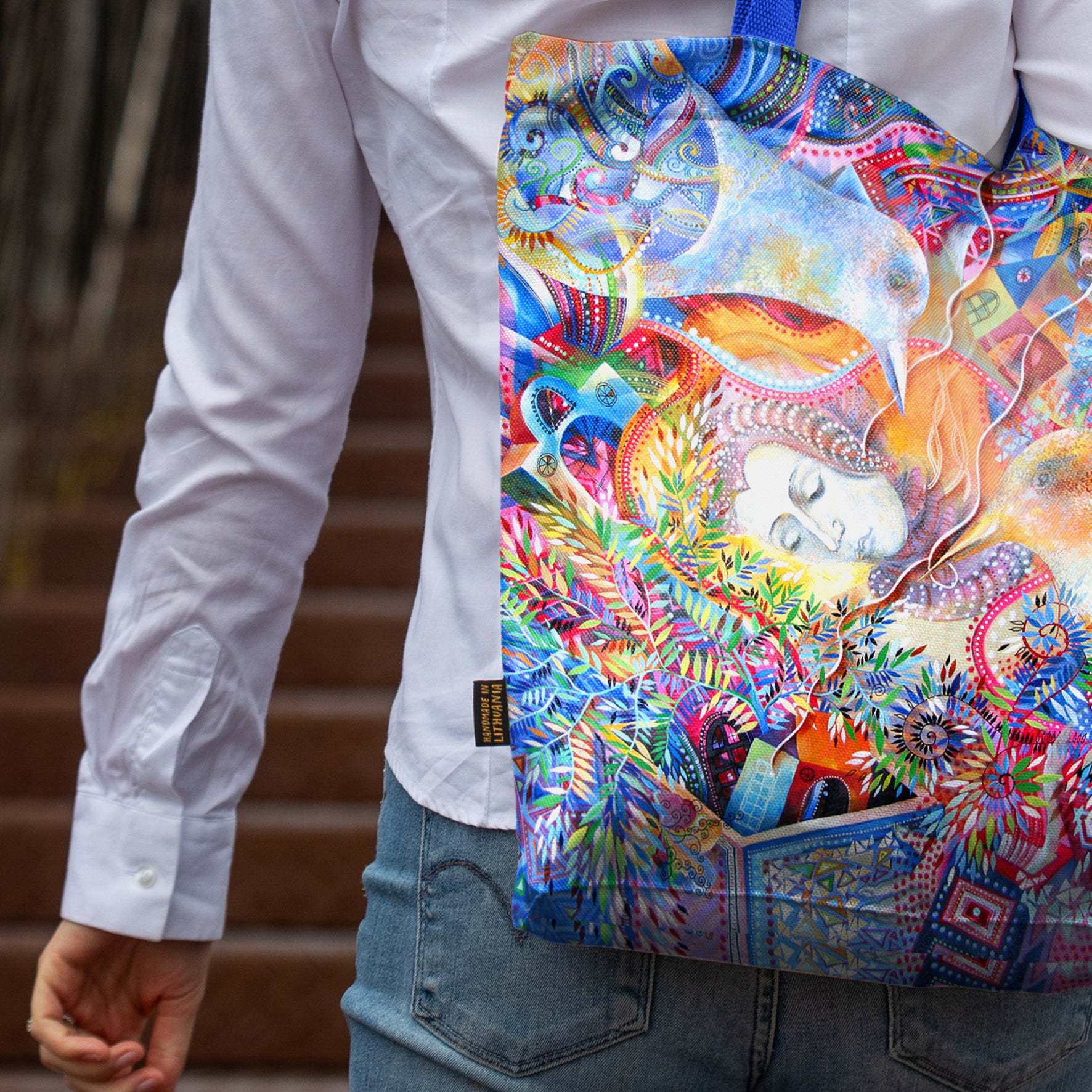 Stilingas pirkinių krepšys Aušra Čapskytė Šviesa iš praeities, Lietuvos menininkų kolekcija, moteriški mados aksesuarai, detalė