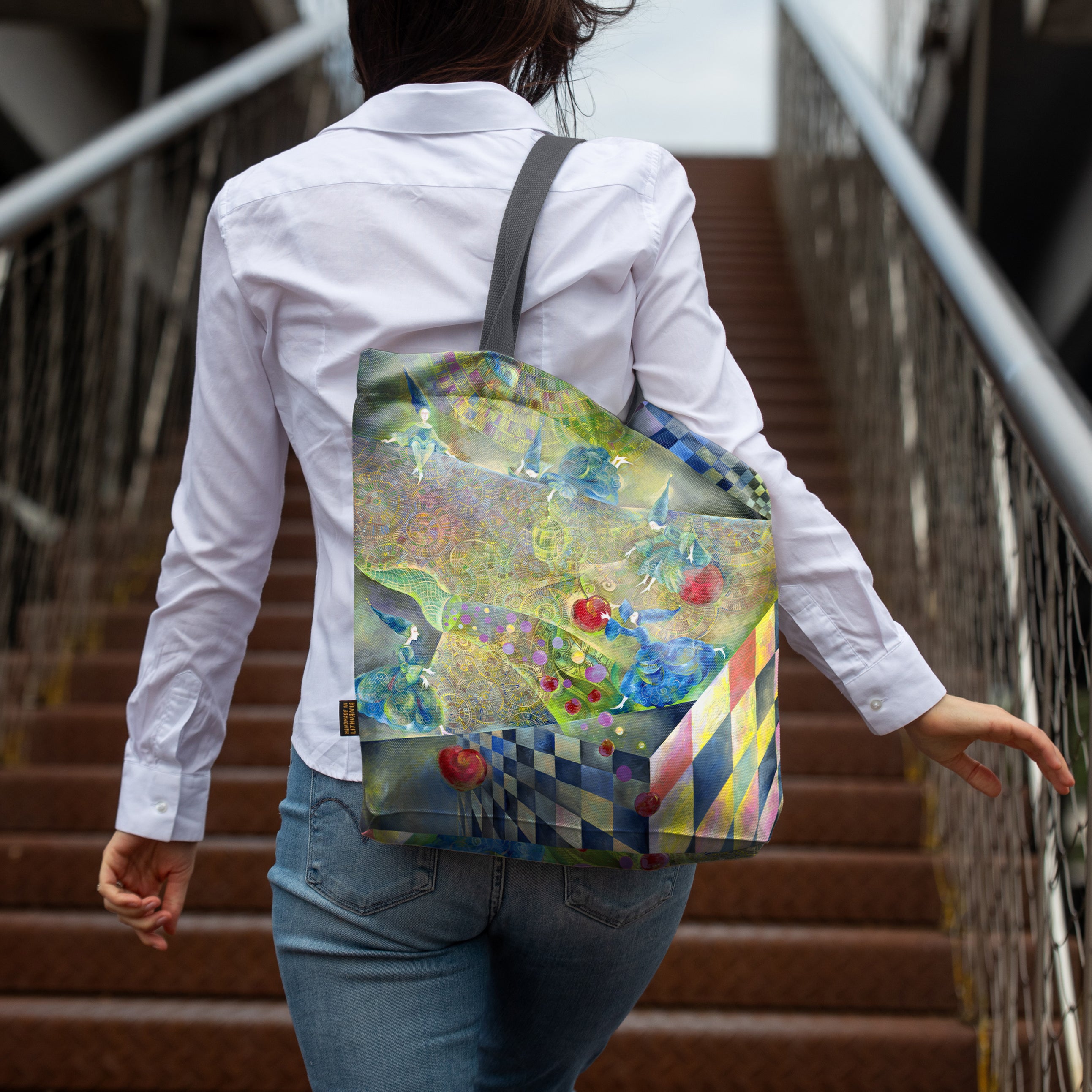 Pirkinių krepšys moterims Aušra Čapskytė Vyšnių uogienės diena, priekis, Lietuvos menininkų kolekcija, moteriški mados aksesuarai