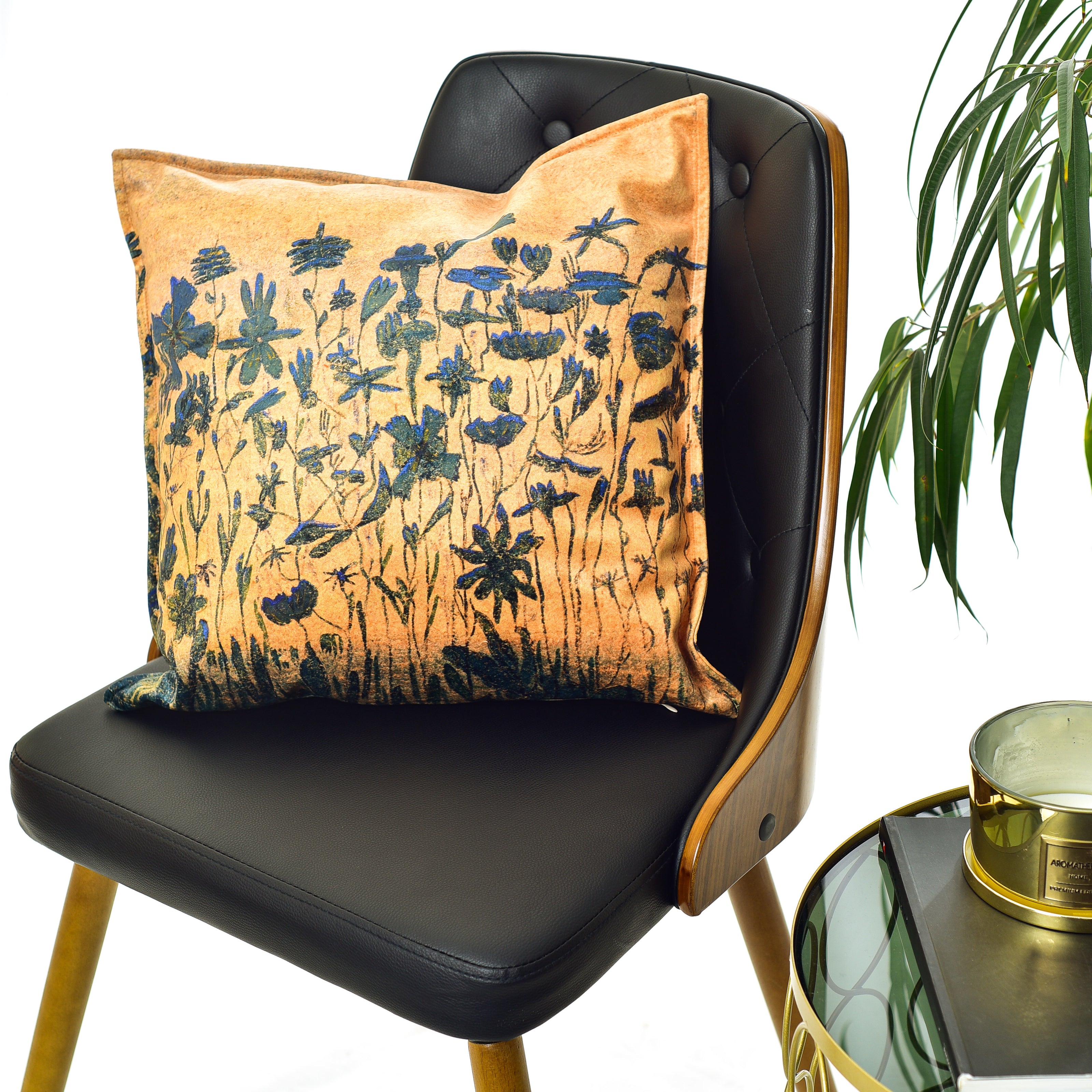 Dekoratyvinė pagalvėlė M. K. Čiurlionis „Saulė eina Mergelės ženklu