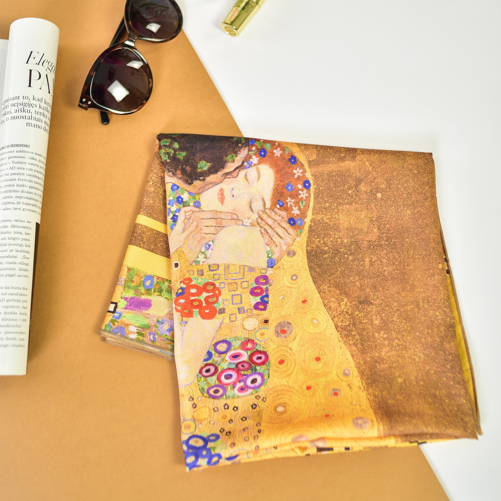 Skarelė Gustav Klimt „The Kiss