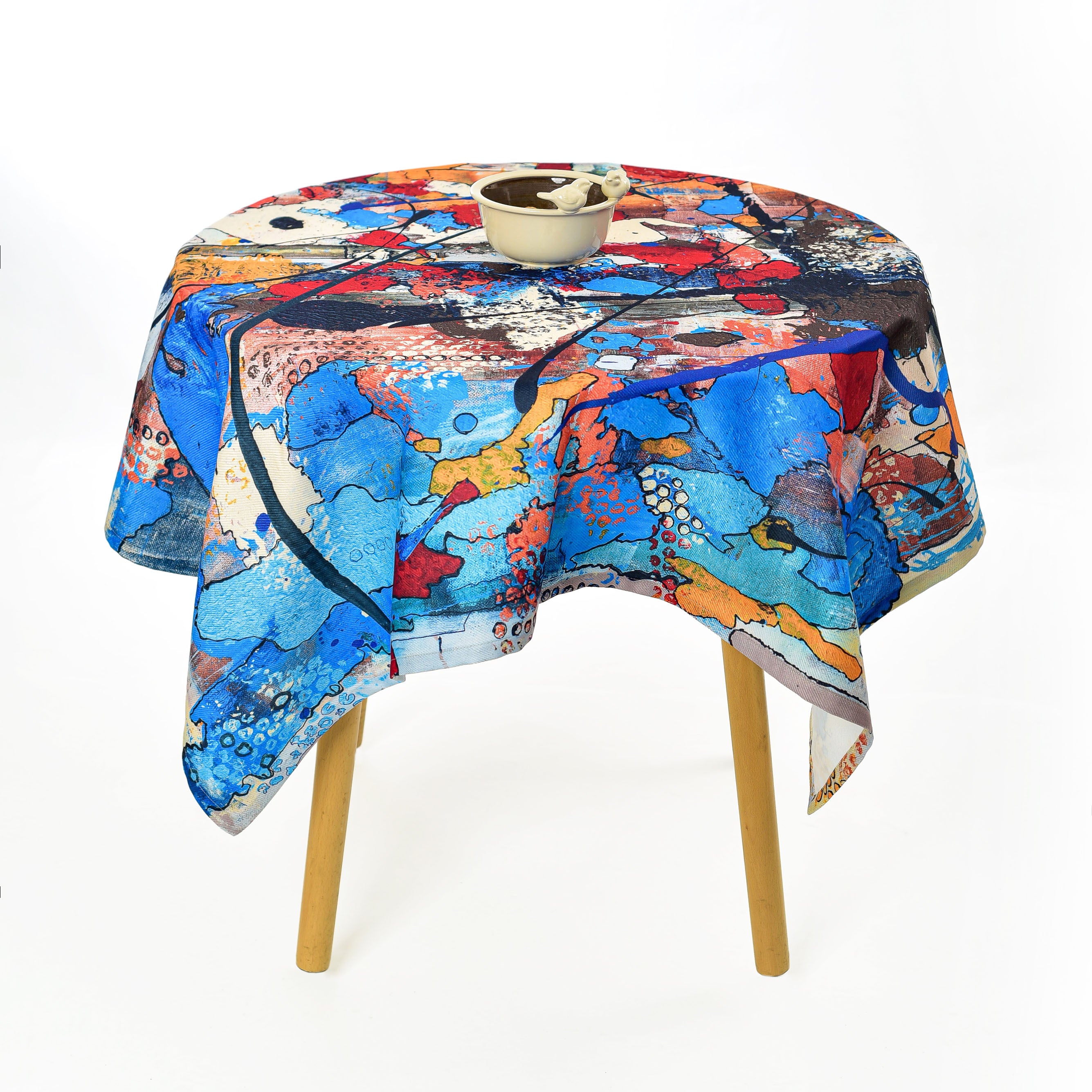 Staltiesė iš perdirbto audinio NeriusART „Unexpected Points