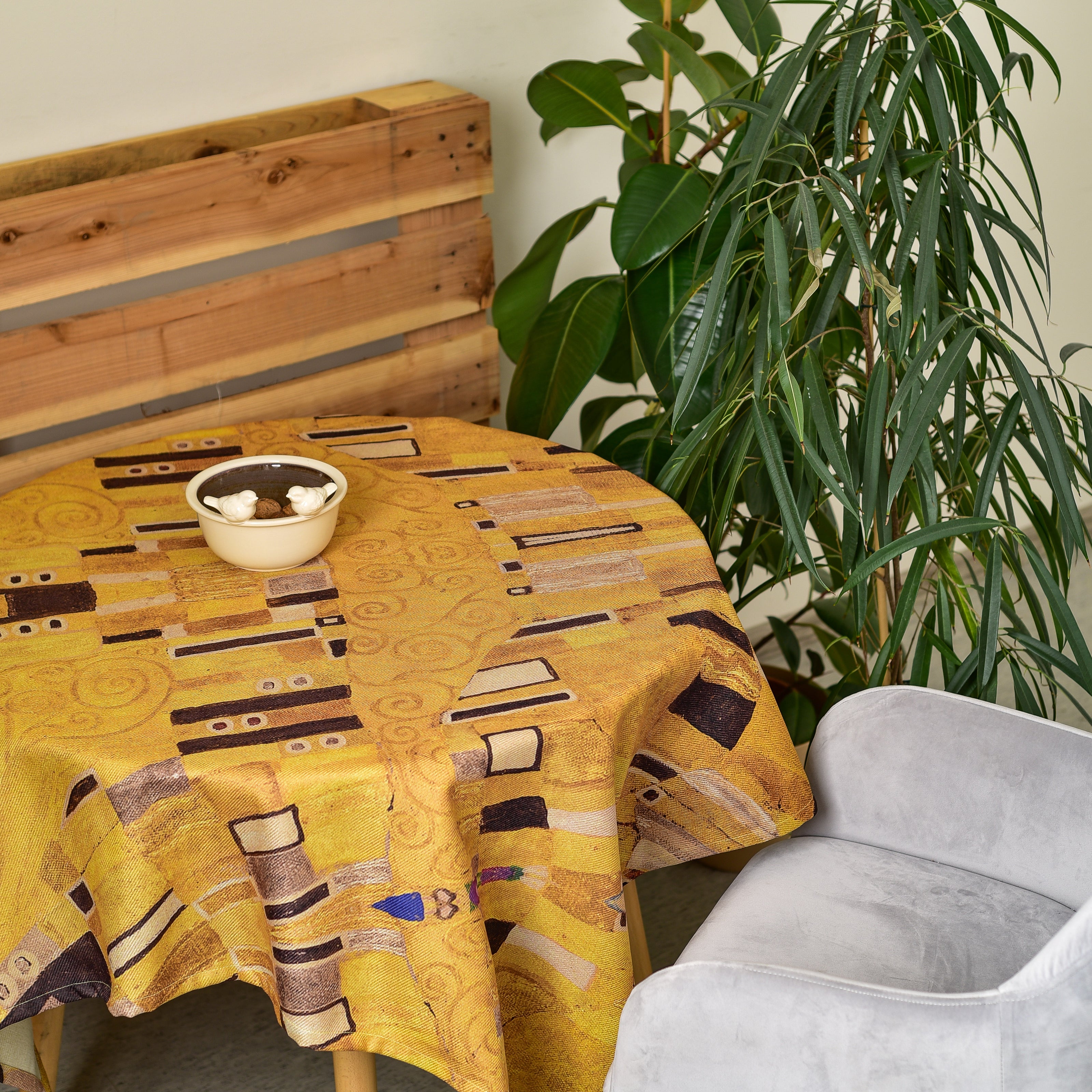 Staltiesė iš perdirbto audinio Gustav Klimt „The Kiss Pattern