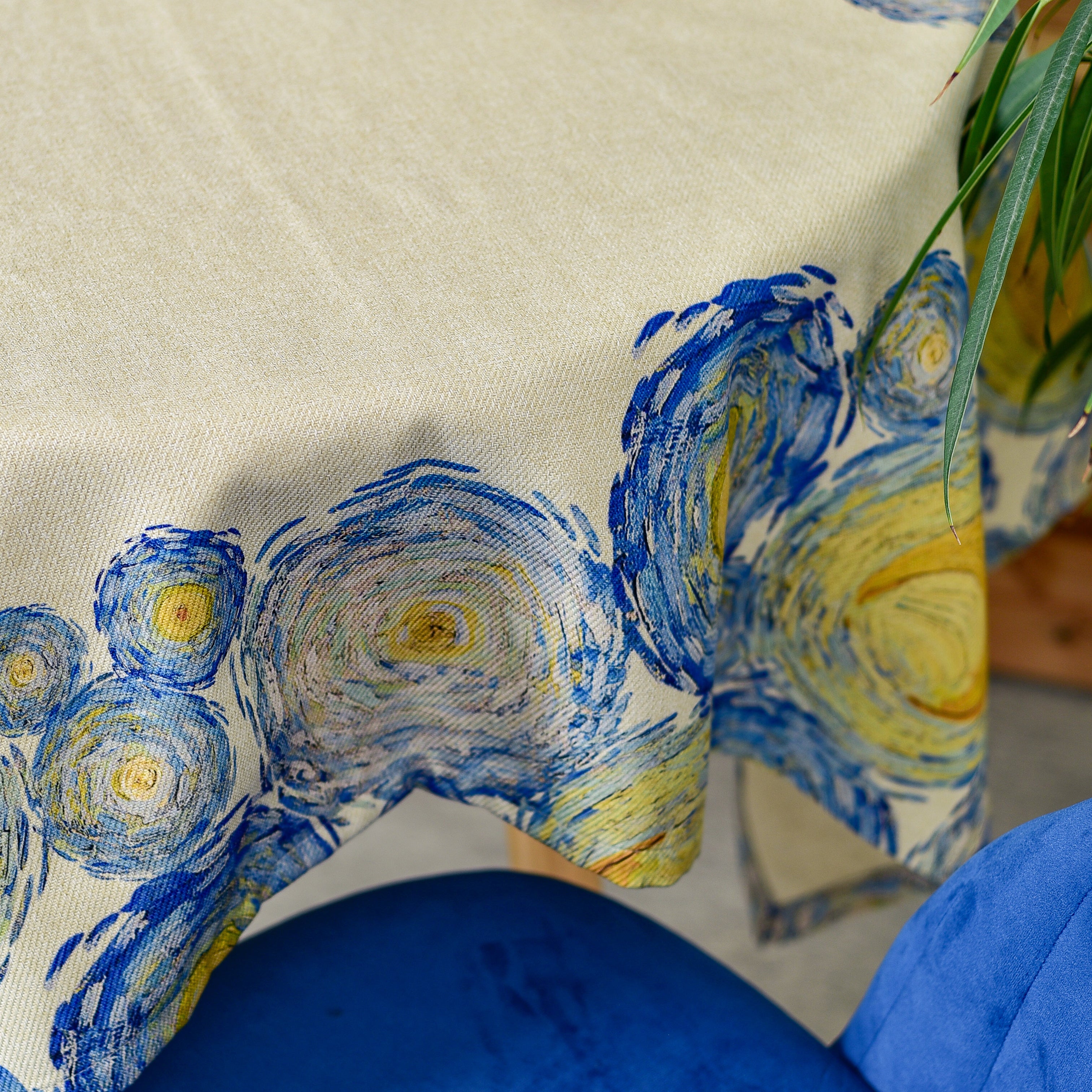 Staltiesė iš perdirbto audinio Vincent van Gogh „The Starry Night Pattern