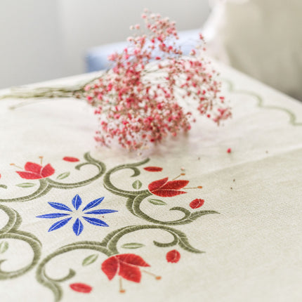 Staltiesė iš perdirbto audinio „Etno #2