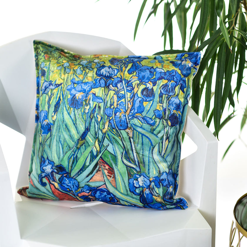 Dekoratyvinė pagalvėlė Vincent van Gogh „Irises