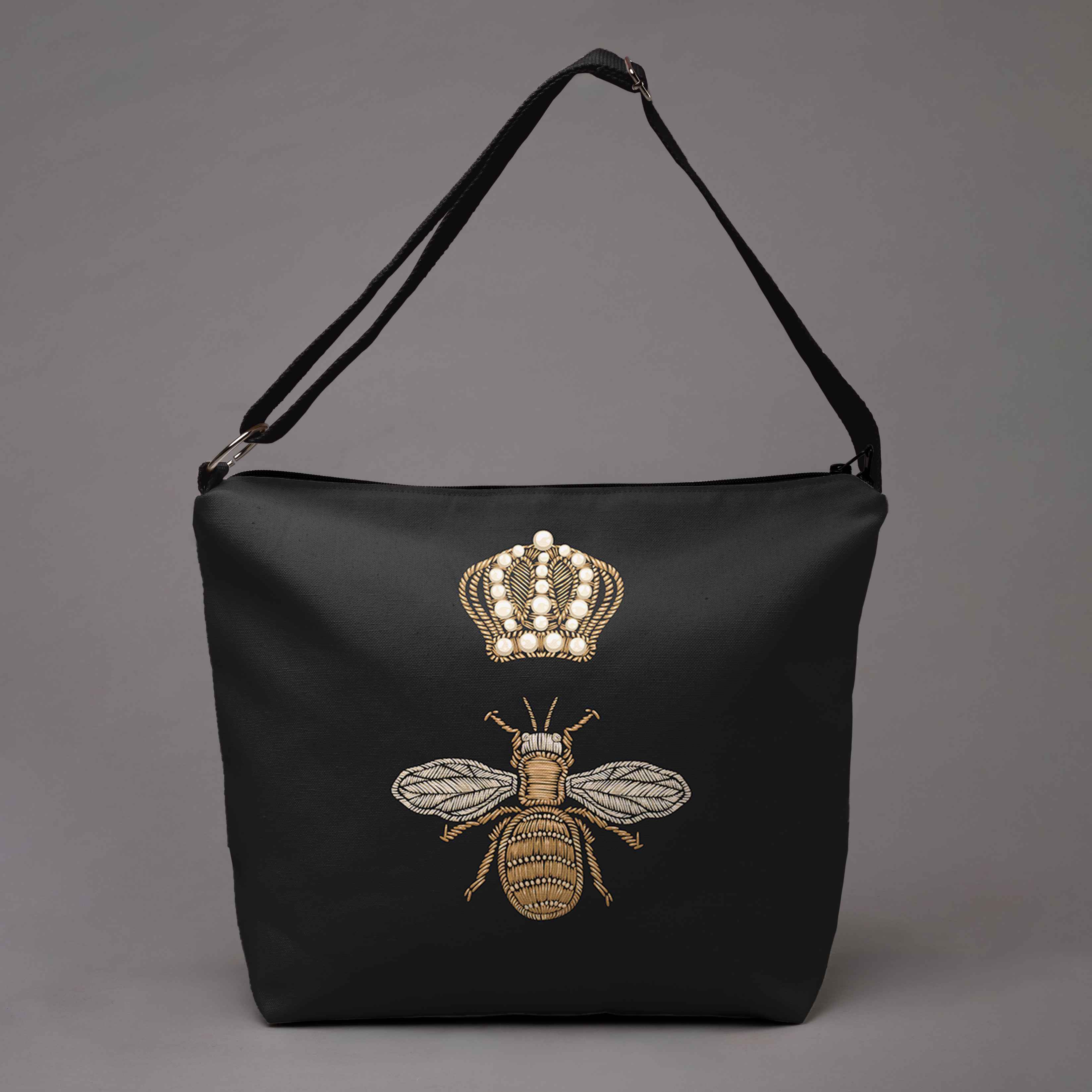 <tc>Bucket bag "The Golden Bee"</tc>