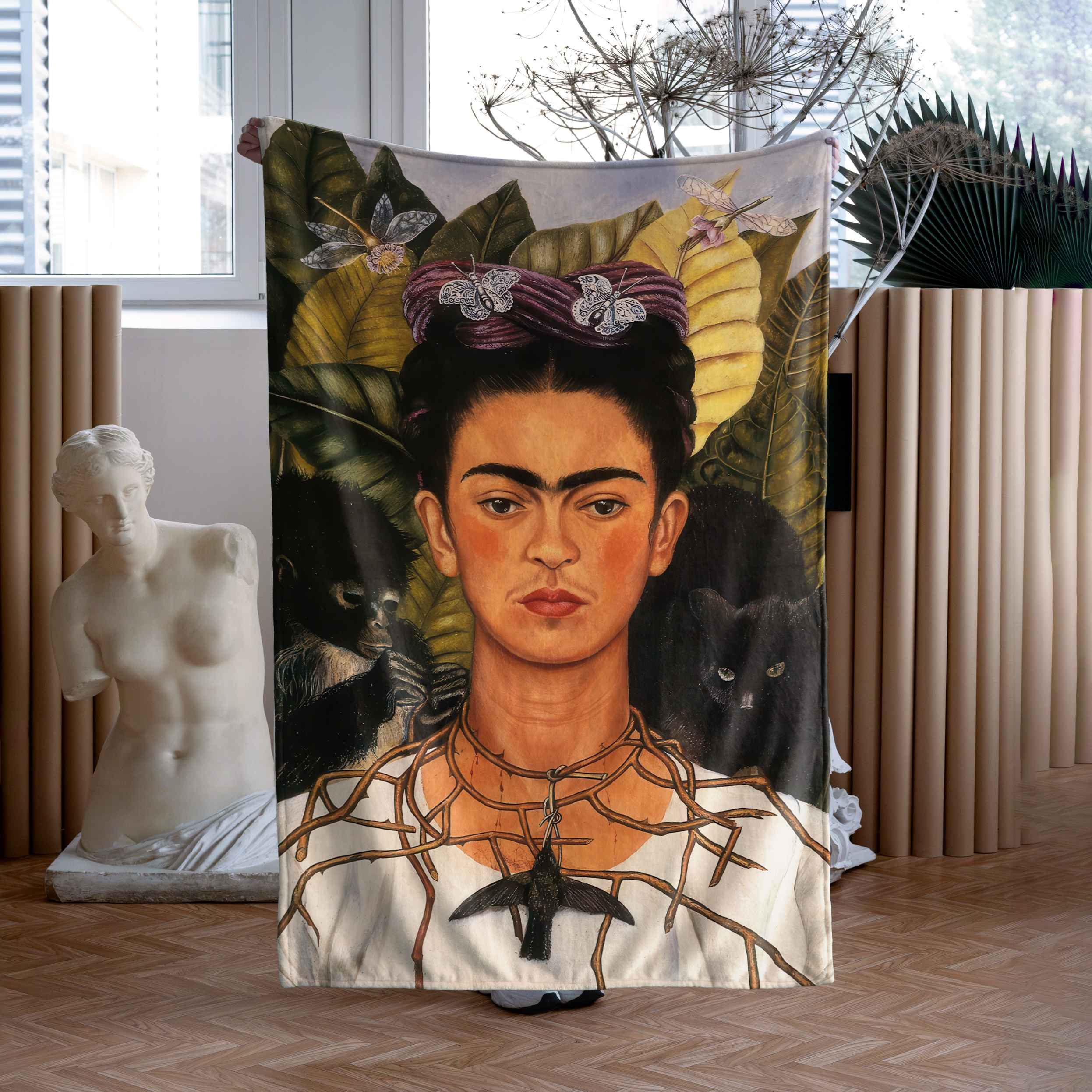 Pledas Frida Kahlo „Self-Portrait with Thorn Necklace and Hummingbird