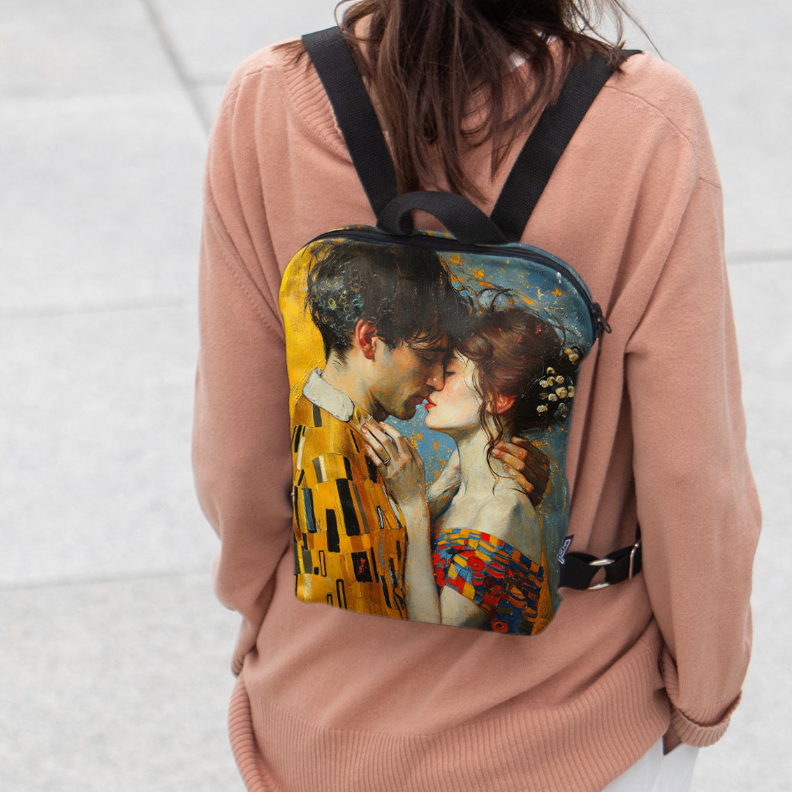<tc>Backpack Imagine "The Kiss"</tc>