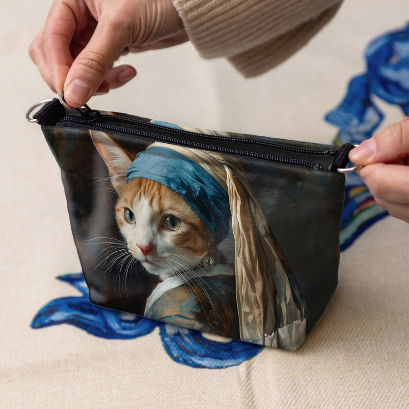 Kosmetinė Imagine „Katė su perlo auskaru