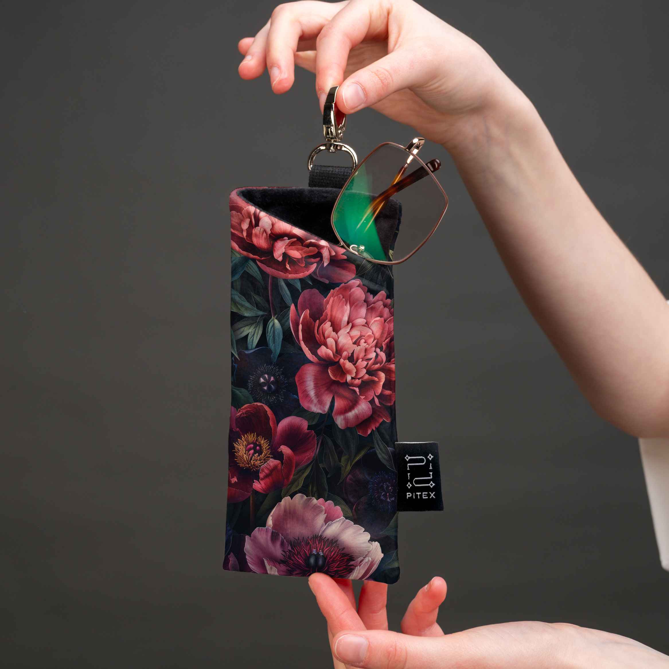 Akinių dėklas Imagine 