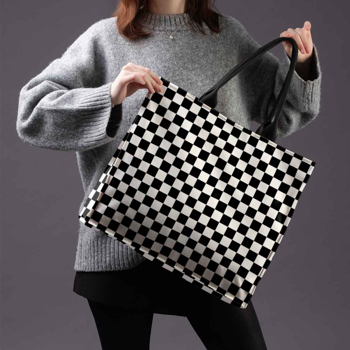 Rankinė Classy „Checkerboard