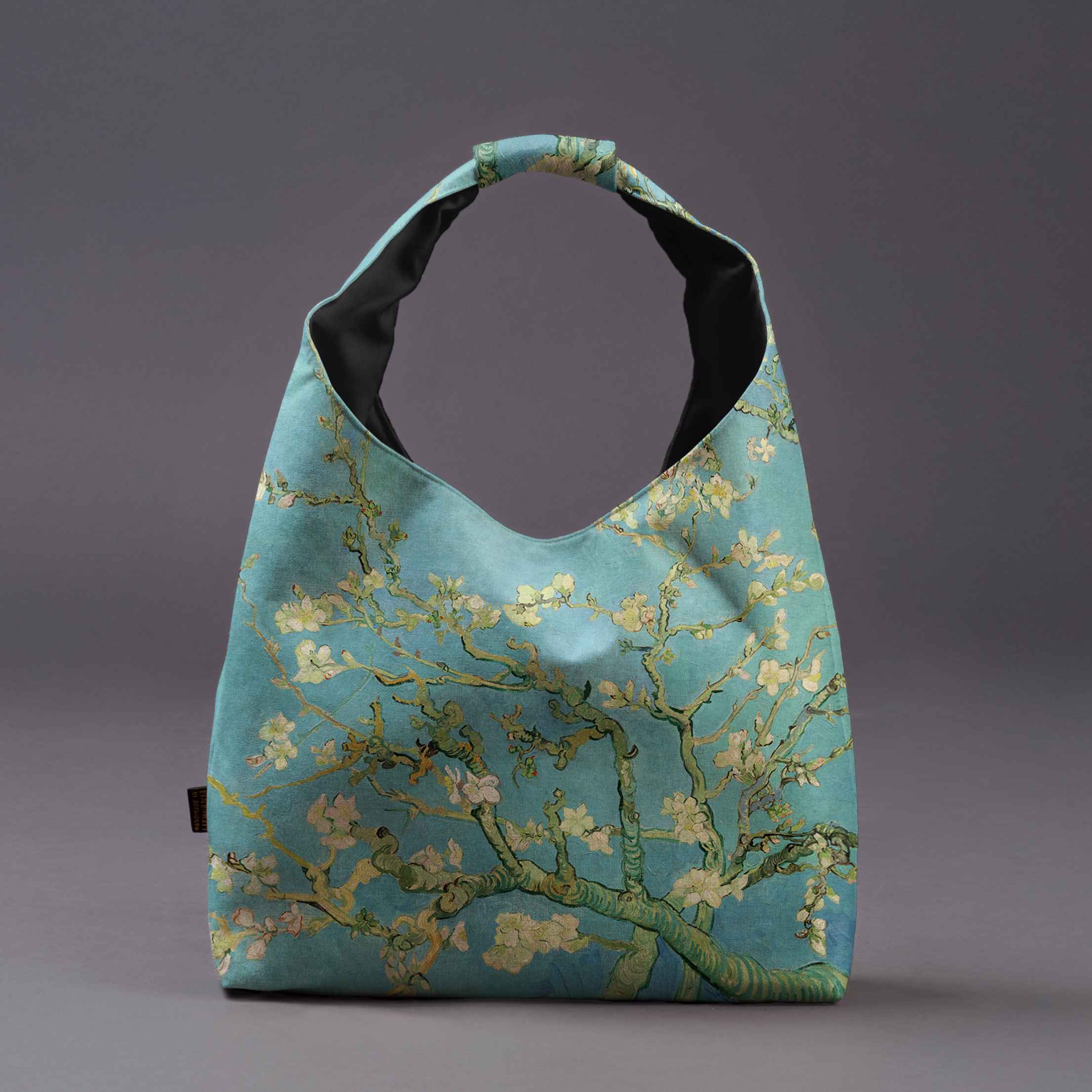 <tc>May bag Premium <span style="background-color: rgb(247, 247, 247);">Vincent van Gogh „Almond Blossom"</span></tc>