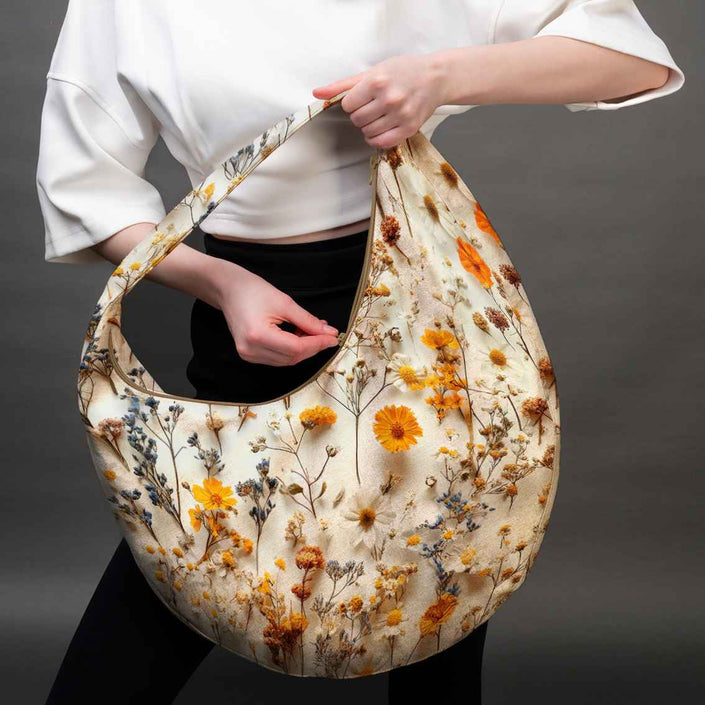 Half-Moon Bag Flowers 