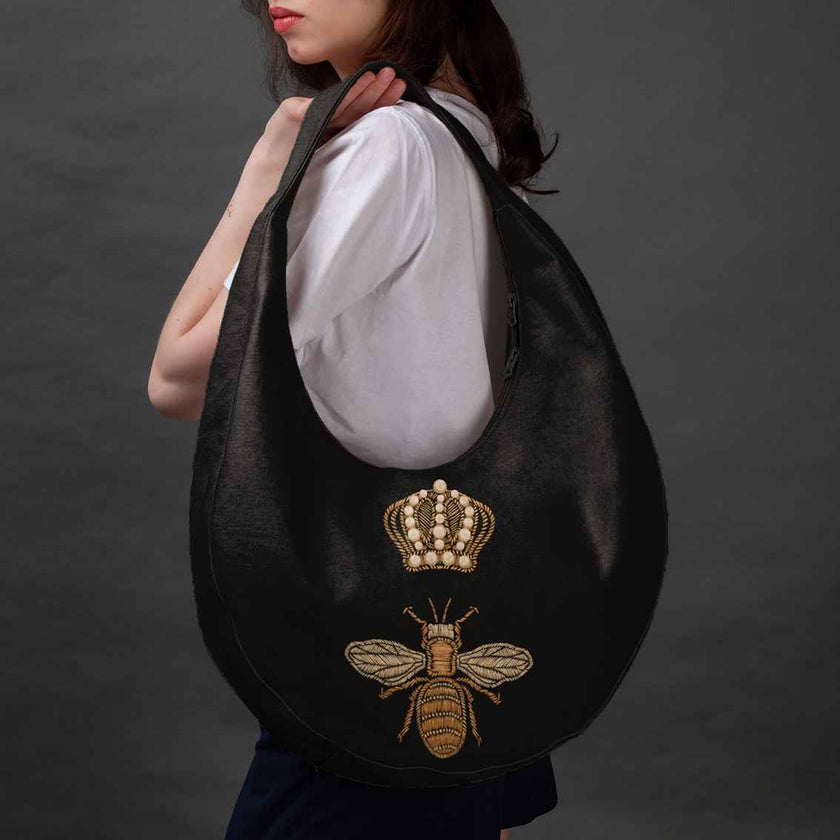 Menulio rankinė „Auksinė bitė