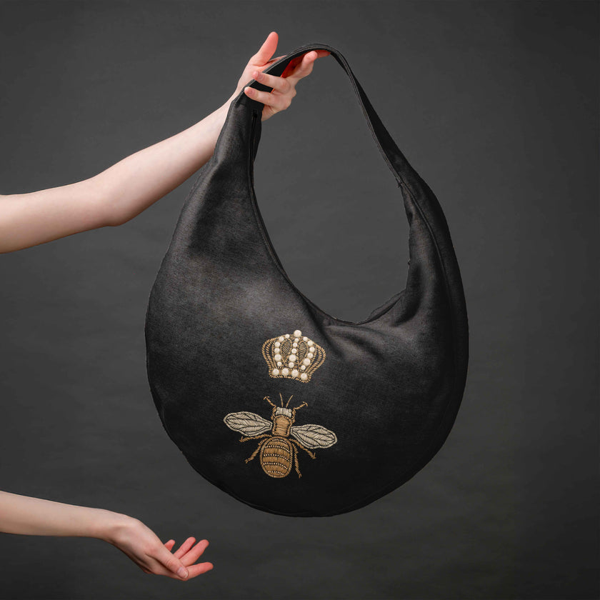 Menulio rankinė „Auksinė bitė