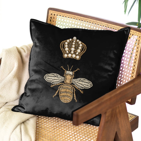 <tc>Decorative cushion "The Golden Bee"</tc>