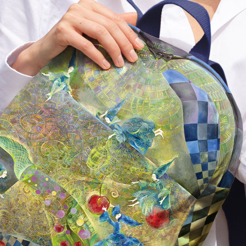 Stilingos kuprinės moterims Aušra Čapskytė Vyšnių uogienės diena, detalė, Lietuvos menininkų kolekcija, moteriški mados aksesuarai