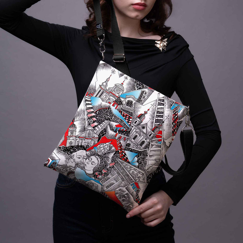 Rankinė per petį Aušra Čapskytė „Pabučiavimas. Linkėjimai iš Vilniaus