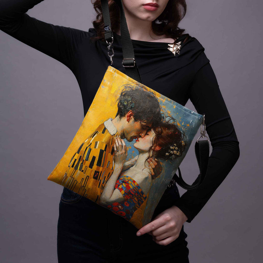 Rankinė per petį Imagine „Bučinys