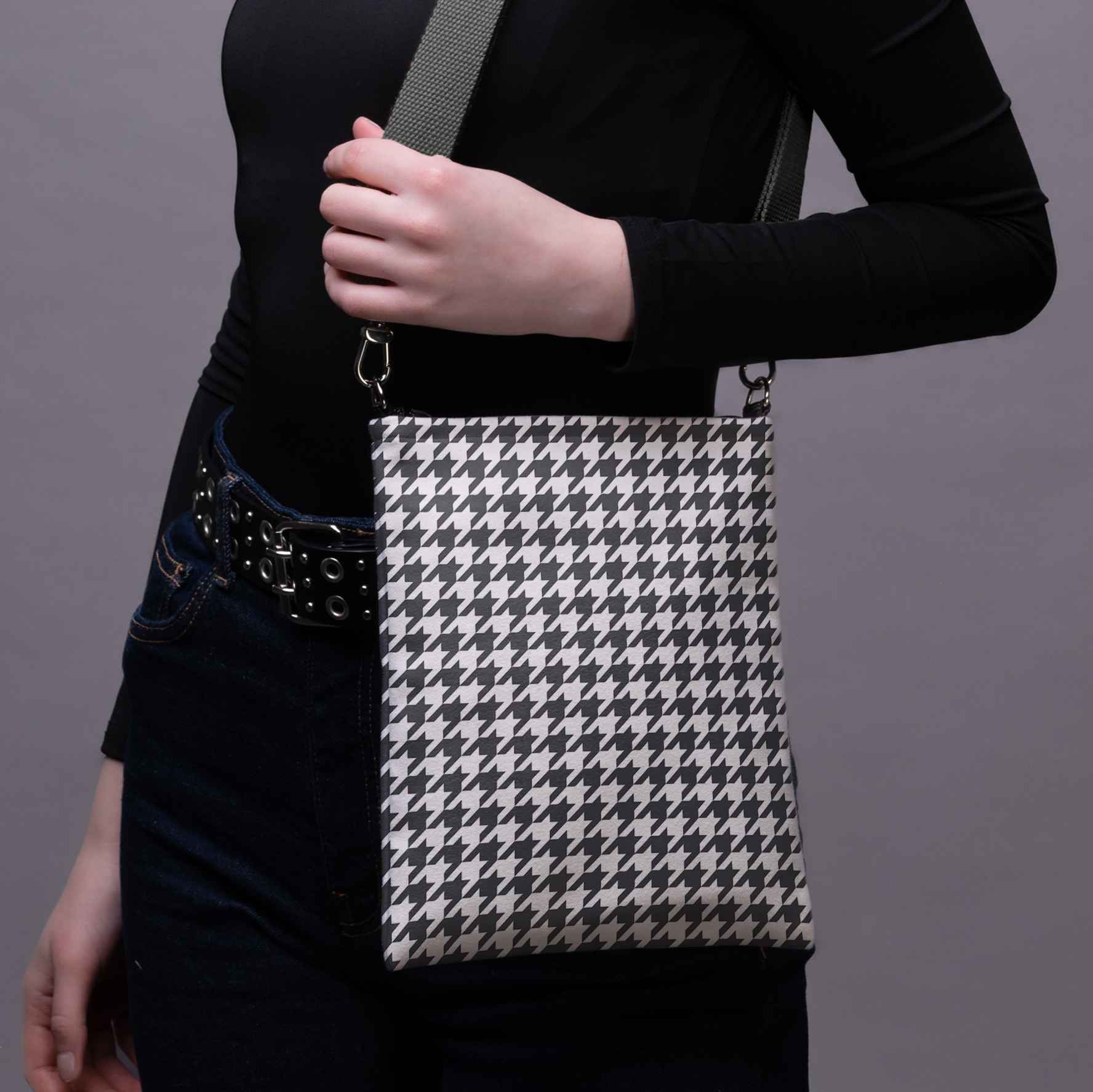 Classy Houndstooth Shoulder Bag