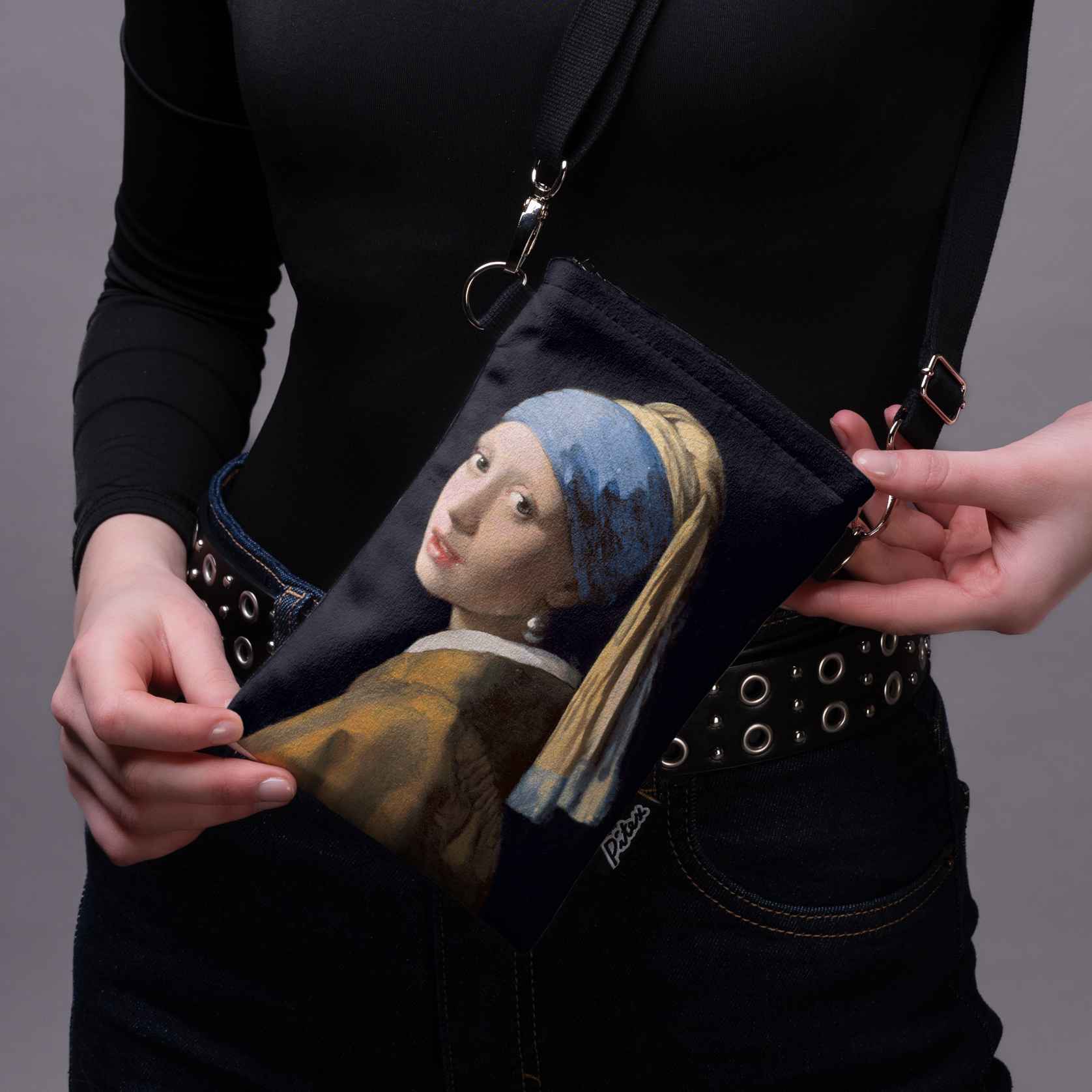 Phone bag Johannes Vermeer "Girl with a Pearl Earring"