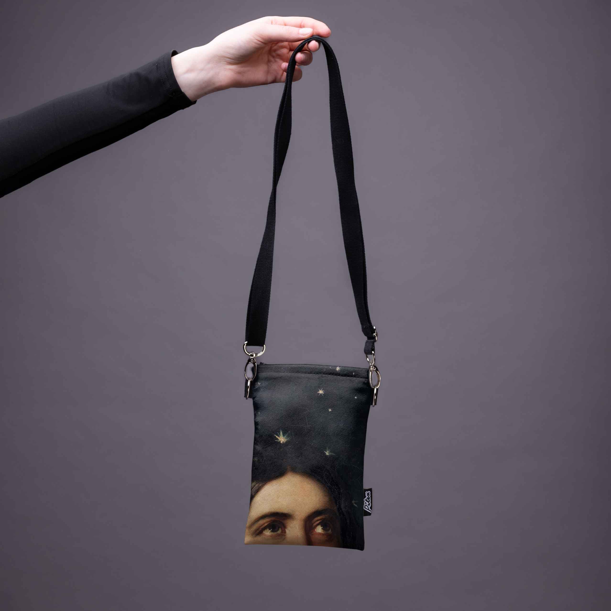 <tc>Phone bag "Portrait of Urania"</tc>