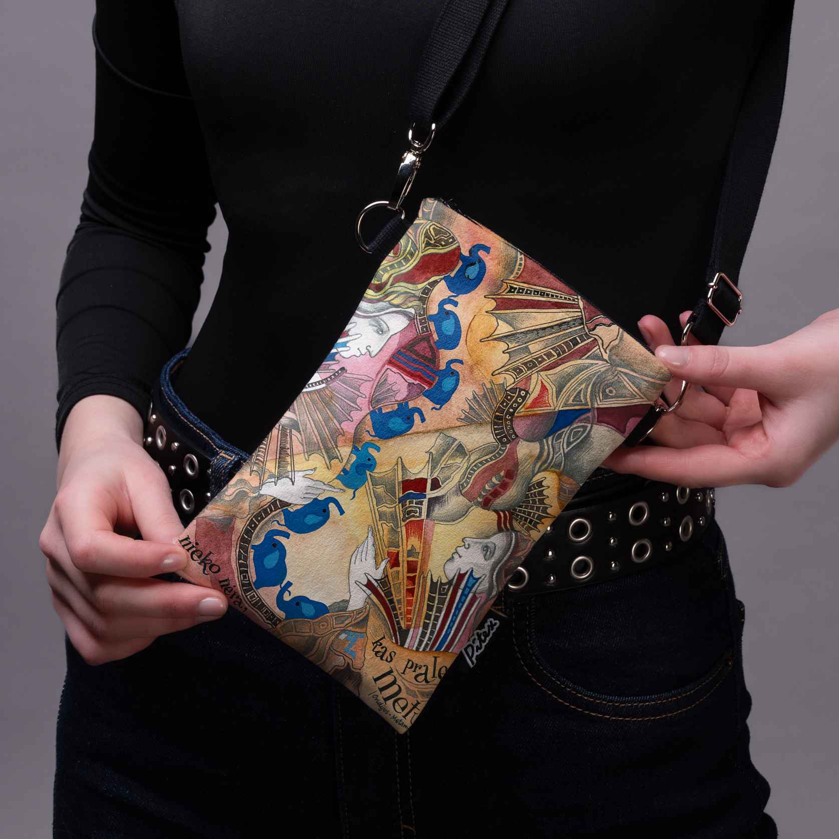 <tc>Phone bag Aušra Čapskytė "Journey of blue elephants"</tc>