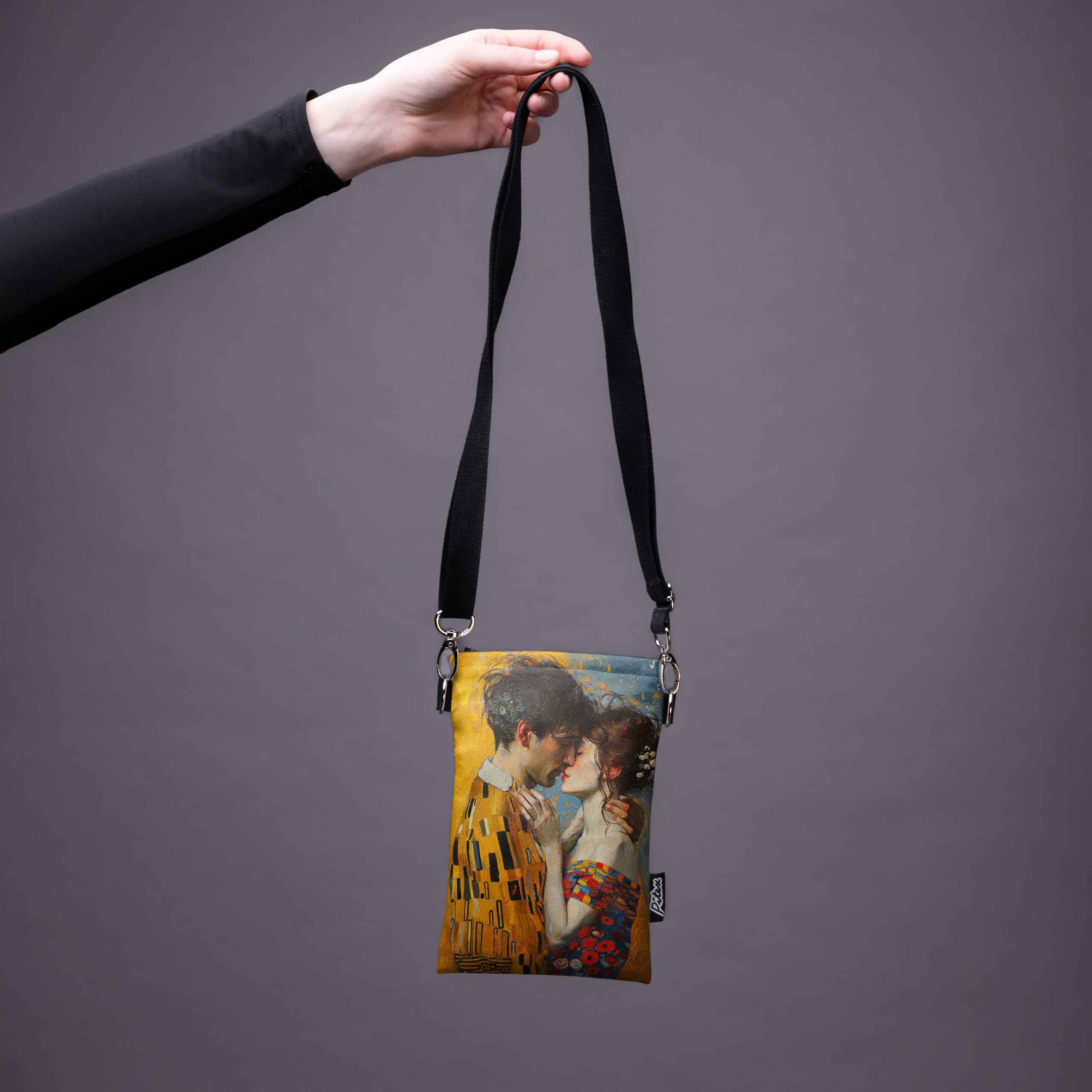 <tc>Phone bag Imagine "The Kiss"</tc>