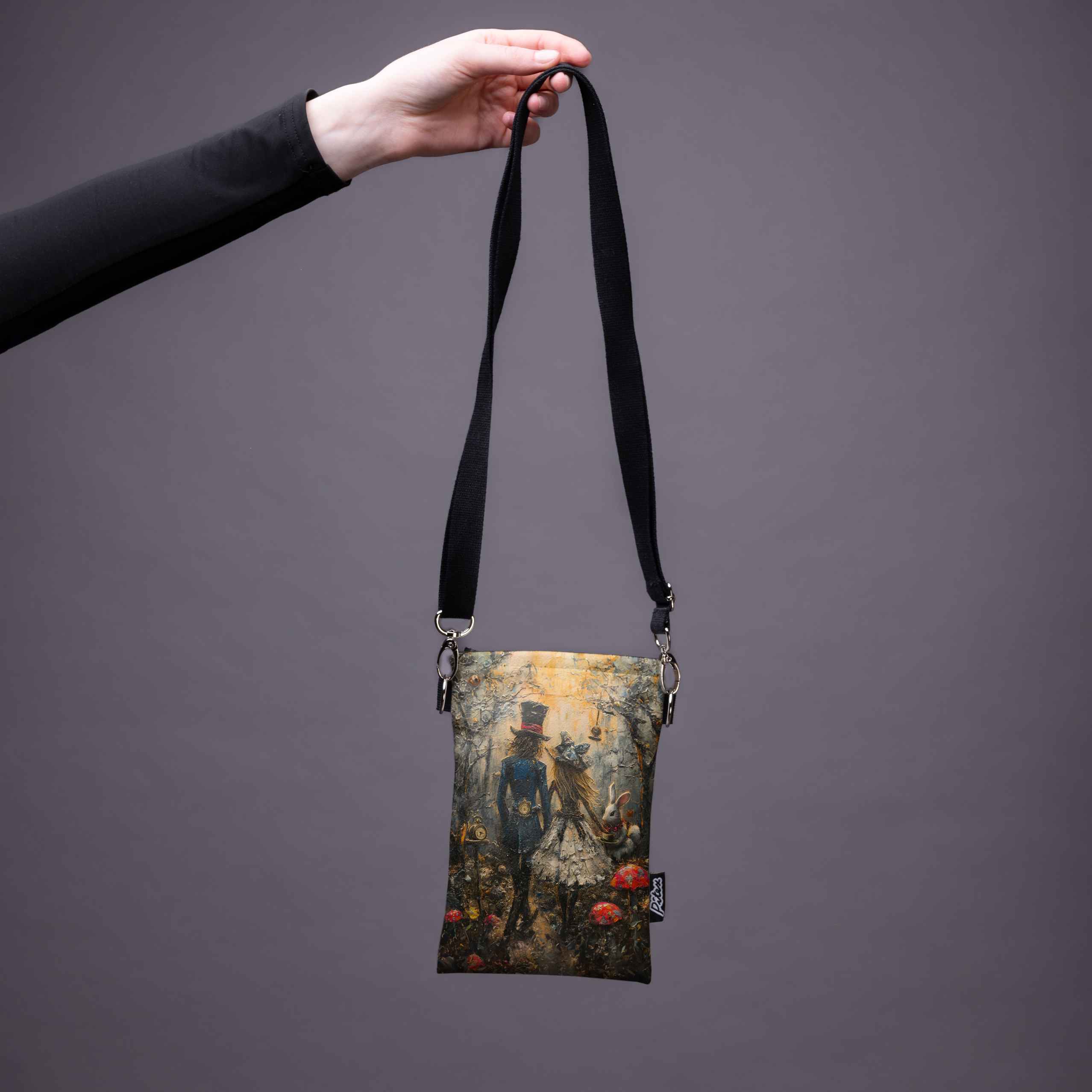 <tc>Phone bag Imagine "Alice and the Hatter"</tc>