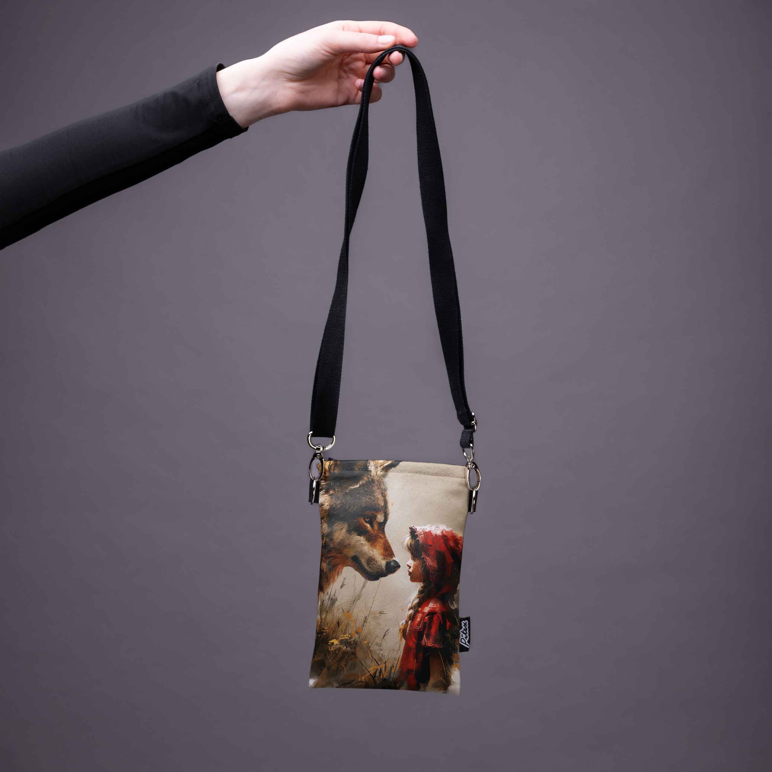 <tc>Phone bag Imagine "Little red riding hood and the Wolf"</tc>