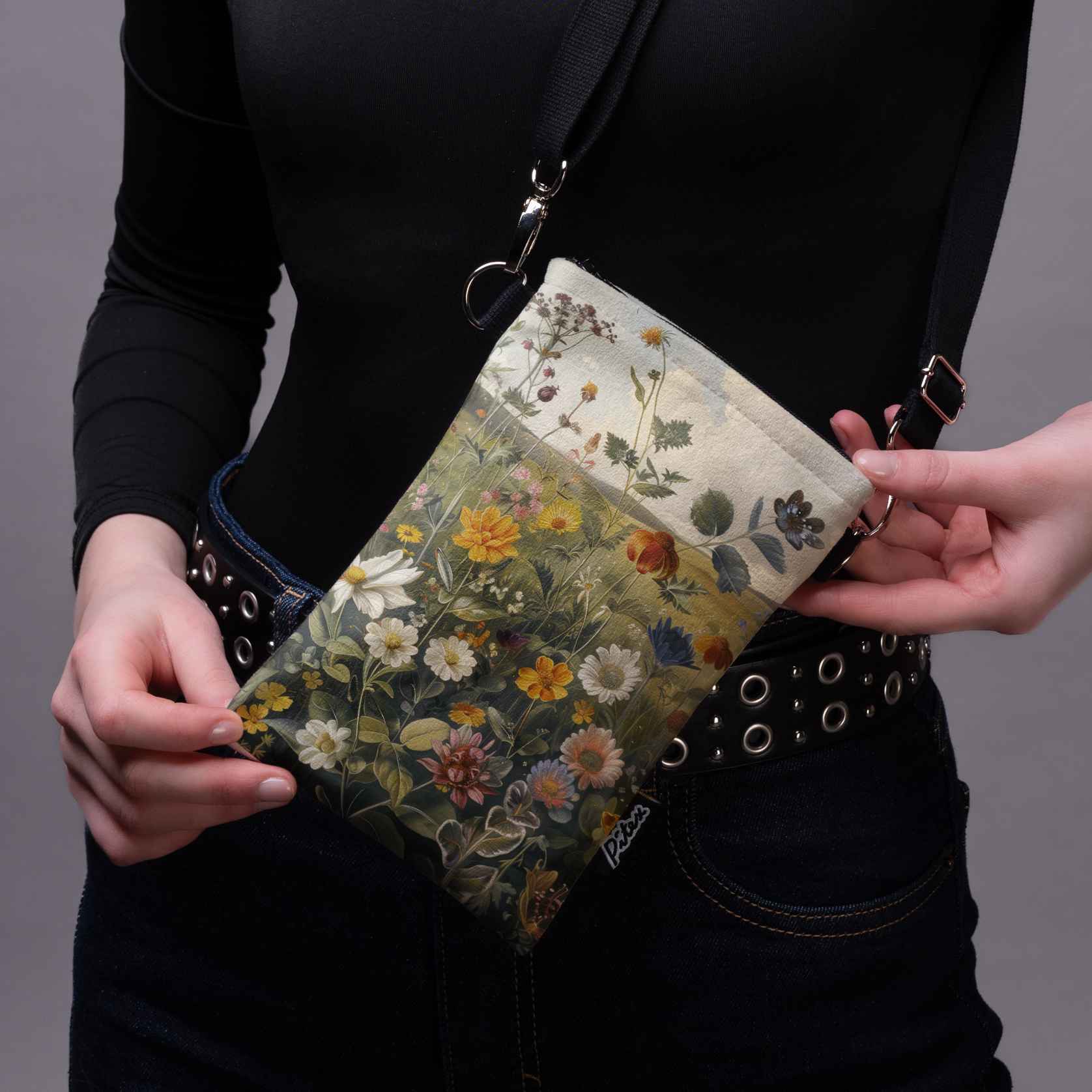 <tc>Phone bag Imagine "Summer's wind"</tc>