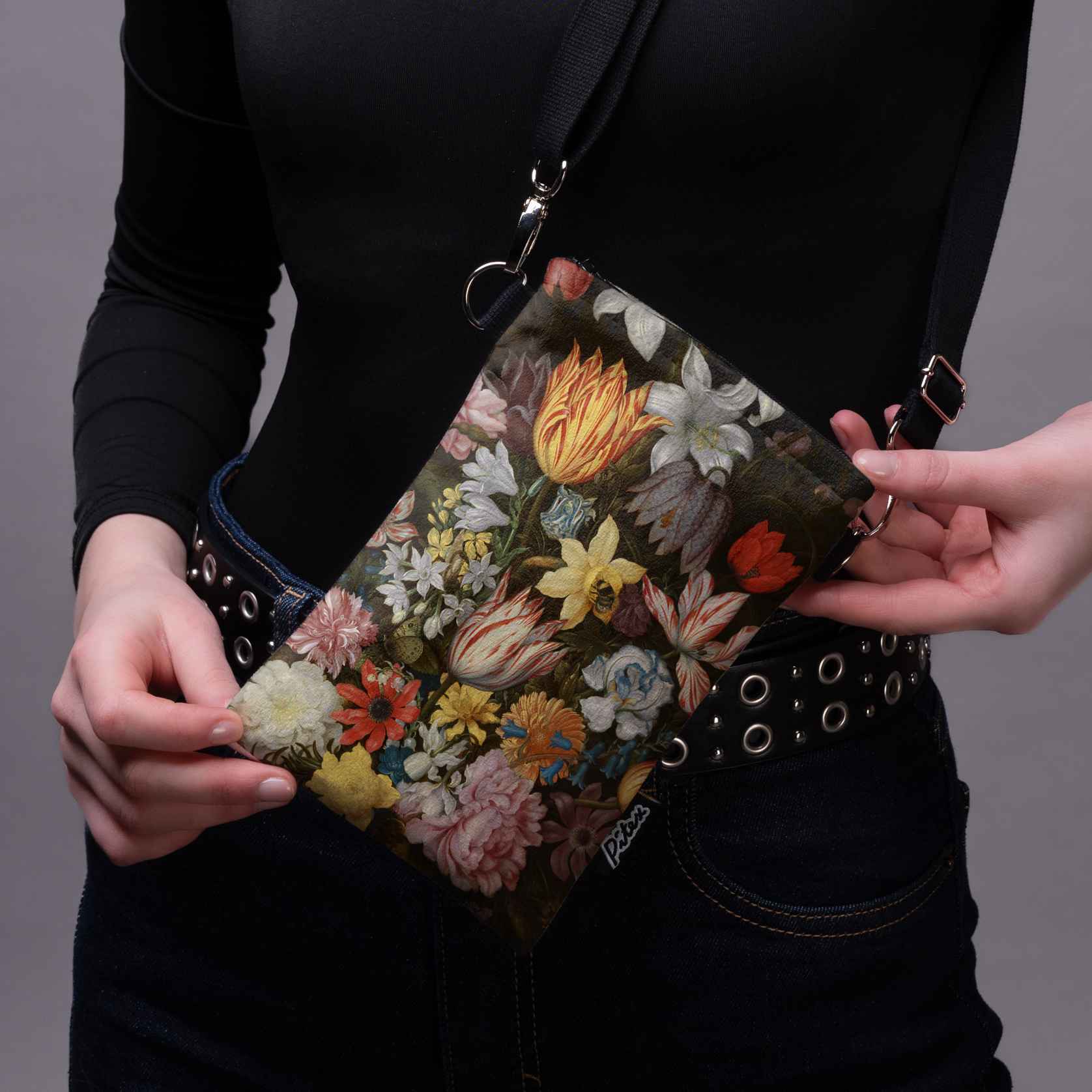 Phone bag Ambrosius Bosschaert "Still Life Of Flowers In A Wan-Li Vase"