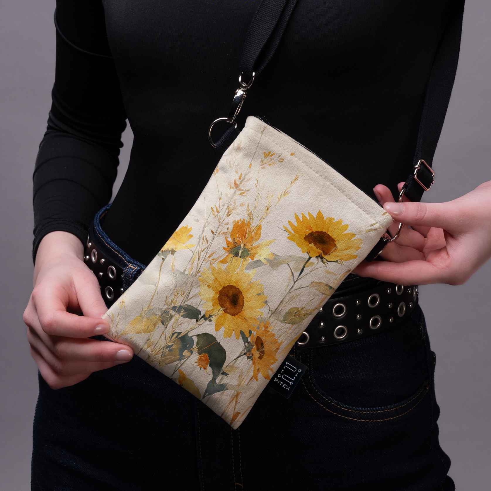 Telefono rankinė Gėlės „Saulėgražų puokštė