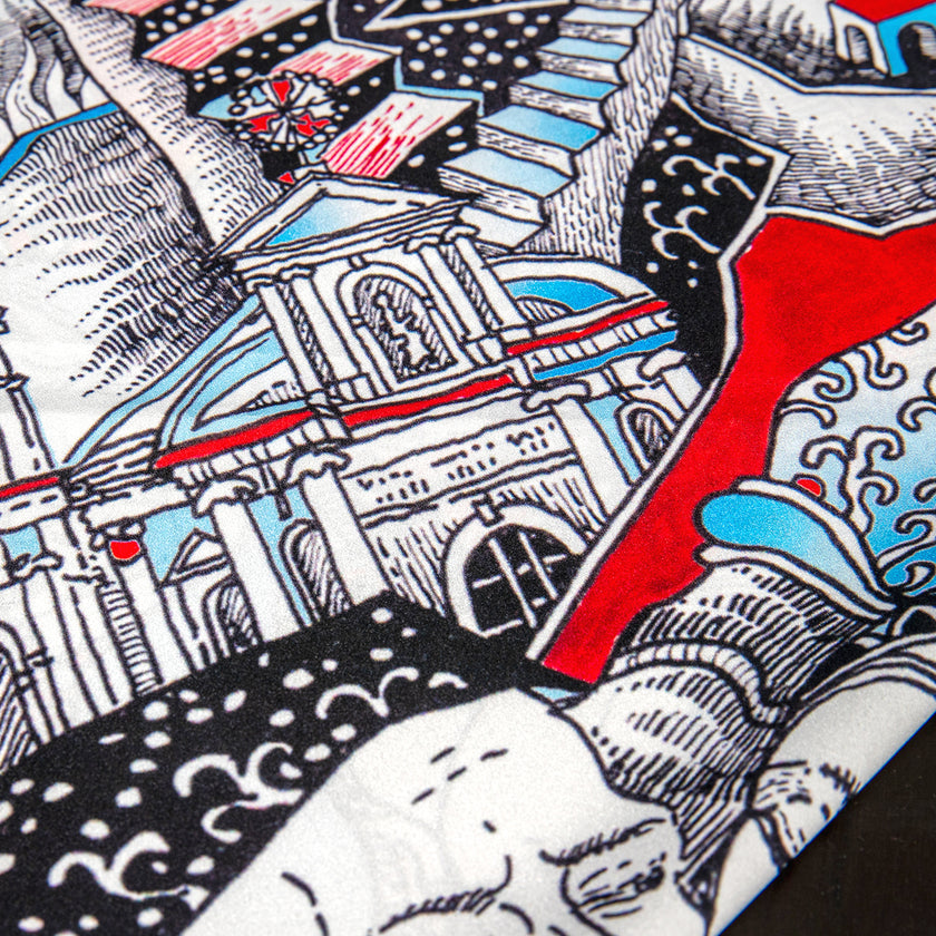 Skarelės ant kaklo moterims Aušra Čapskytė Pabučiavimas. Linkėjimai iš Vilniaus, detalė, Lietuvos menininkų kolekcija,stilingi mados aksesuarai 2023