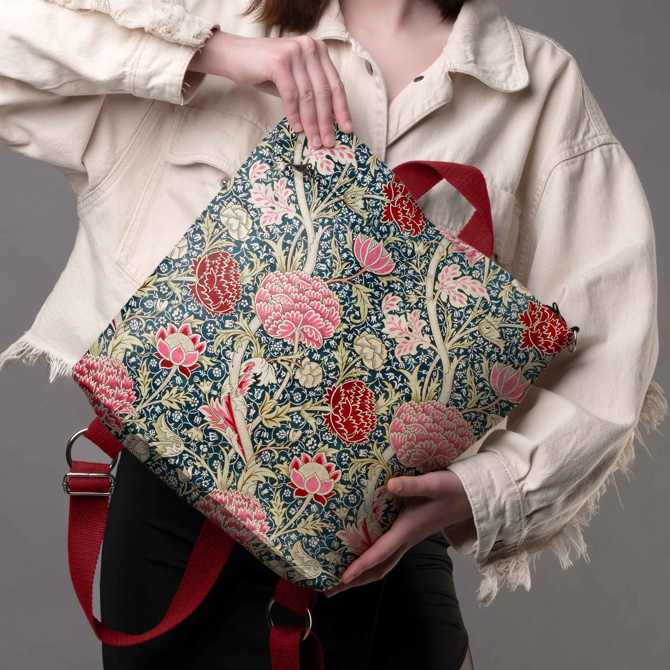 Kuprinė No.3 William Morris „Cray