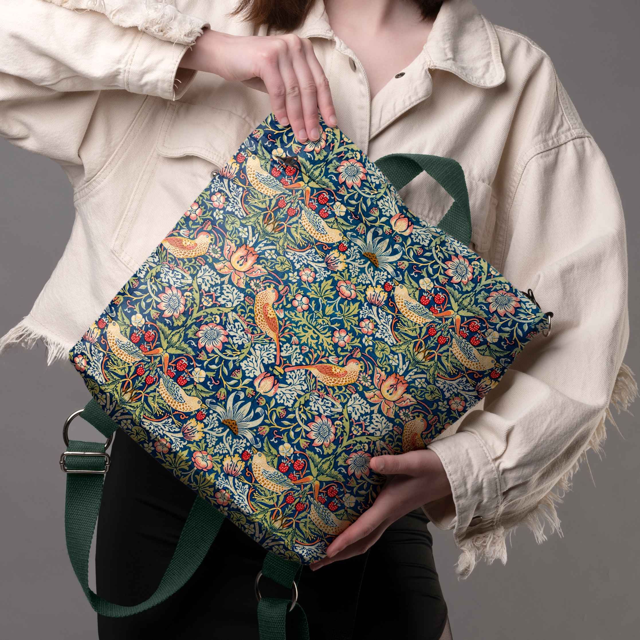 Kuprinė No.3 William Morris „Strawberry Thief
