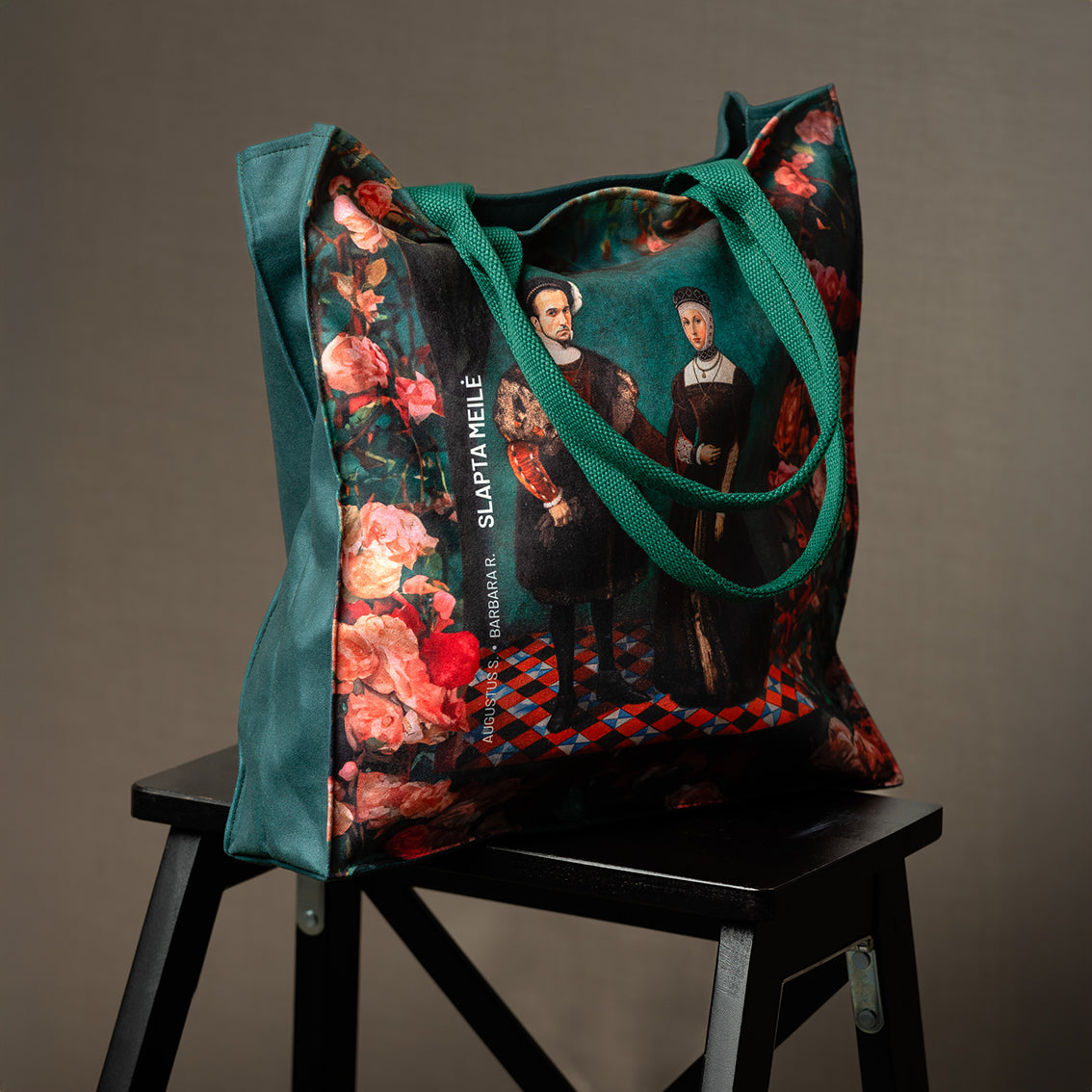 Rankinė „Slapta meilė”