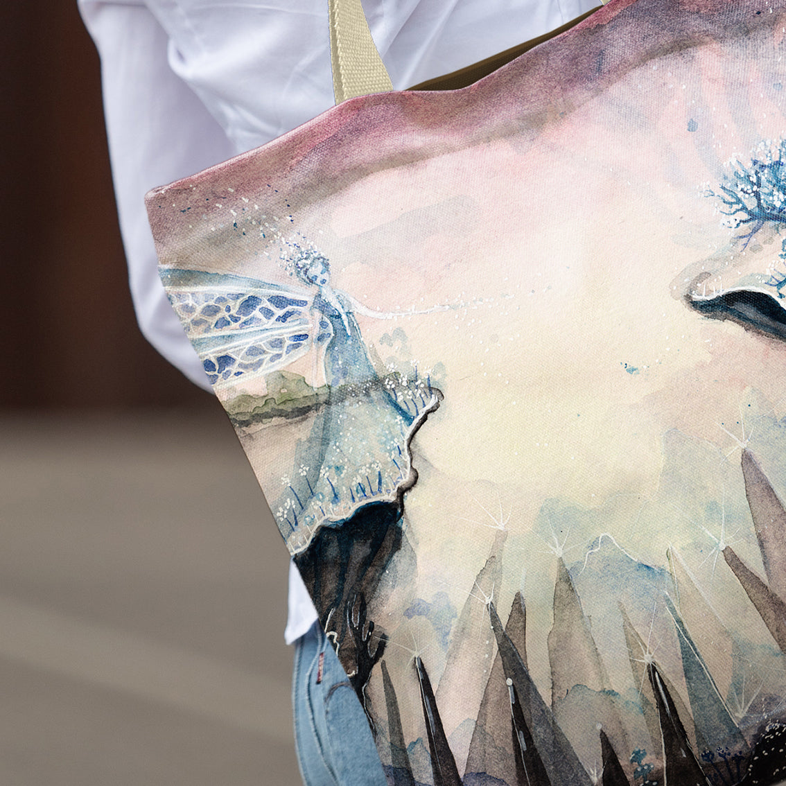 Pirkinių krepšiai moterims, Theresa van Cherry šviesi fėja, detalė, terba su piešiniu, madingi moteriški aksesuarai