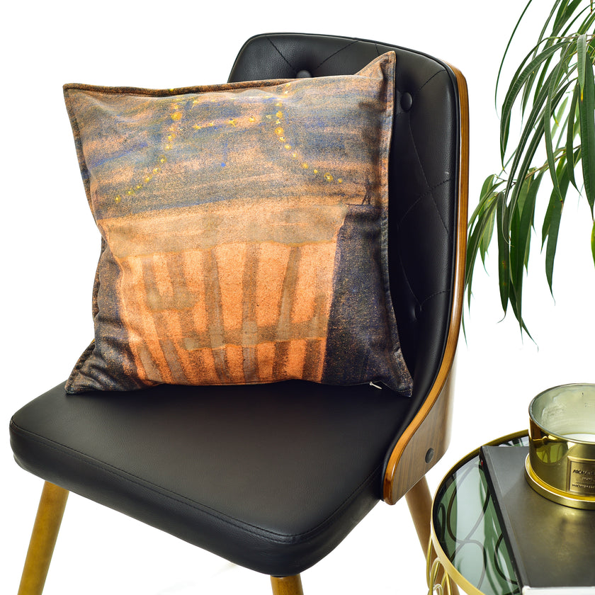 Dekoratyvinė pagalvėlė M. K. Čiurlionis „Saulė eina Dvynių ženklu