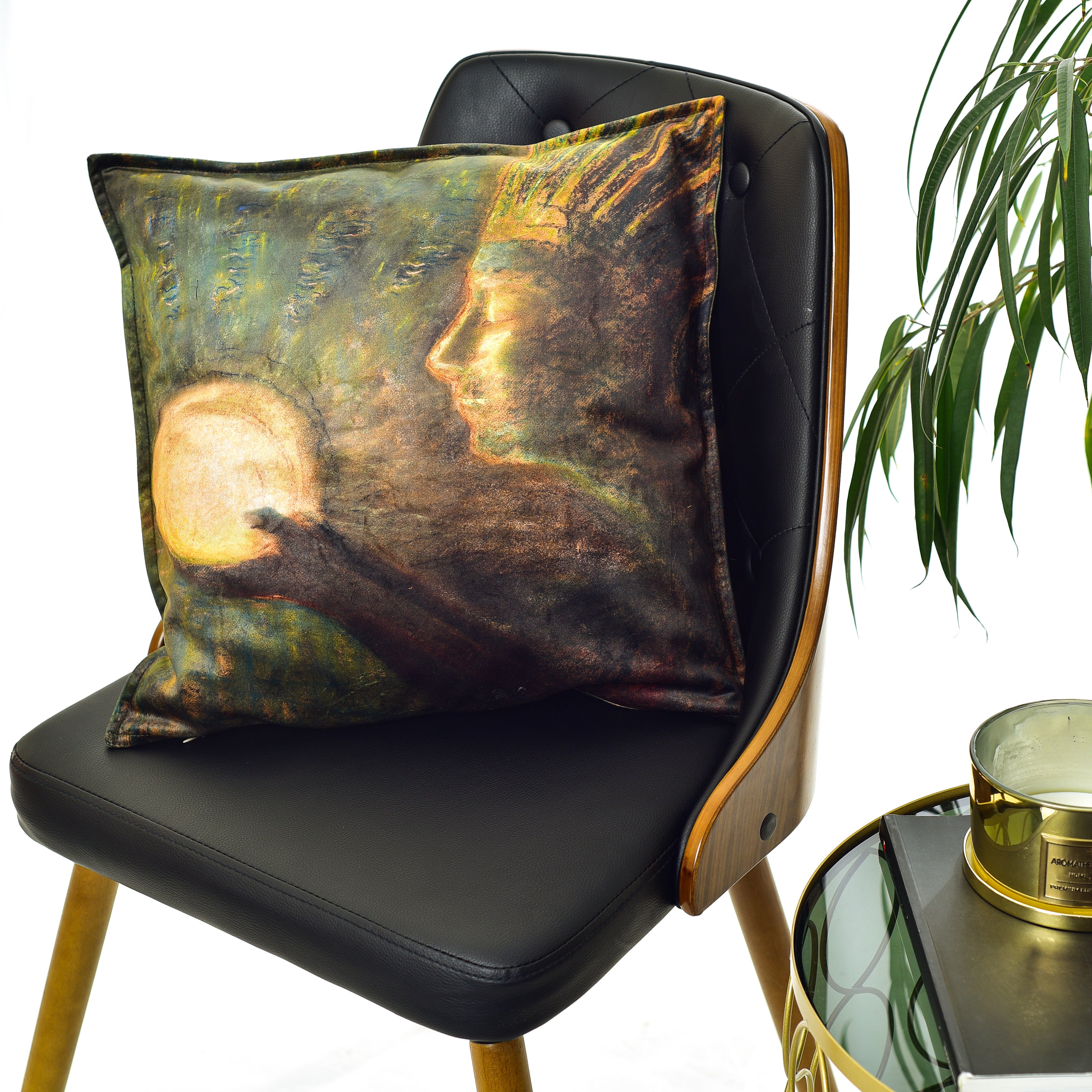 Dekoratyvinė pagalvėlė M. K. Čiurlionis „Bičiulystė