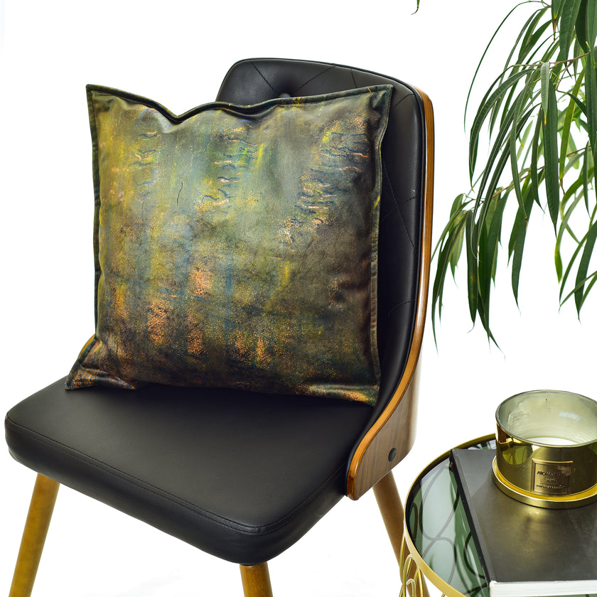 Dekoratyvinė pagalvėlė M. K. Čiurlionis „Bičiulystė