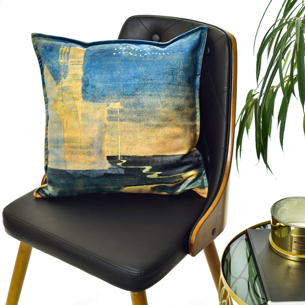 Dekoratyvinė pagalvėlė M. K. Čiurlionis "Saulė eina Vandenio ženklu"
